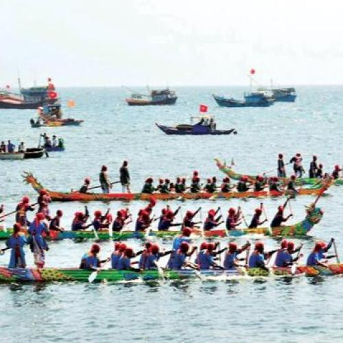 Lễ Hội Đua Thuyền Tứ Linh Ở Lý Sơn