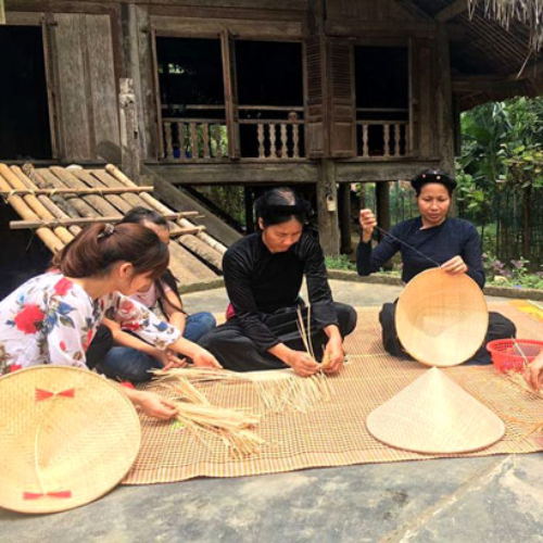 Làng Nghề Đan Nón Minh Quang