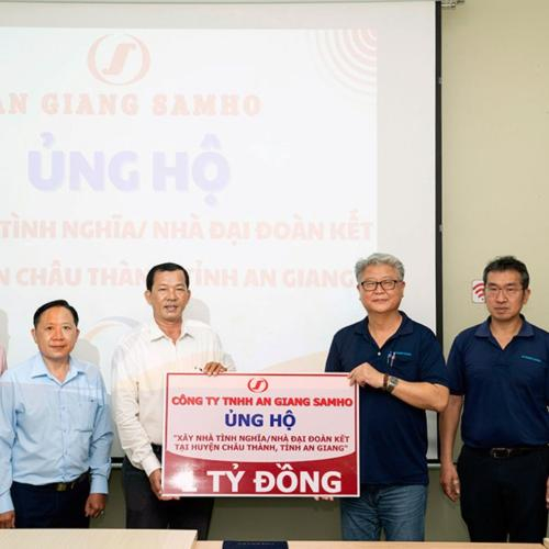 Doanh Nghiệp 100% Vốn Nước Ngoài Ủng Hộ Quỹ Vì Người Nghèo 1 Tỉ Đồng